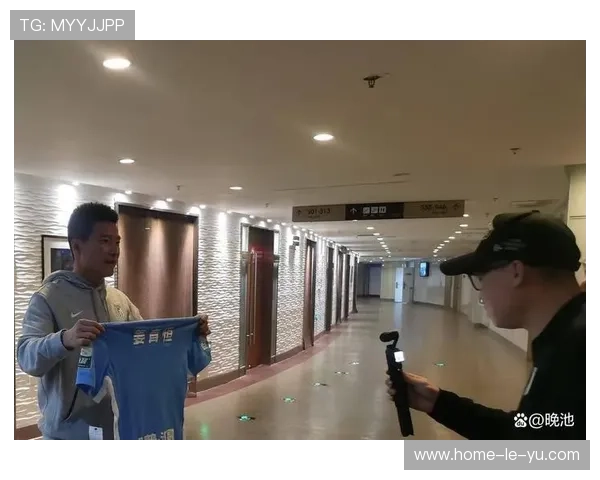 大连英博边线传中频频造成骚动 大连英博边线传中频频造成骚动